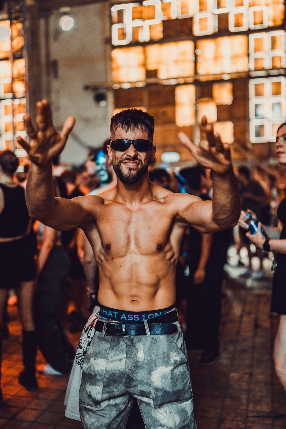 Loading... just a sec